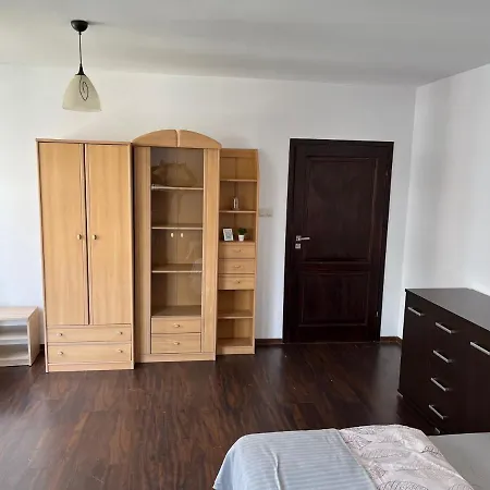 Tylna 8 Łódź